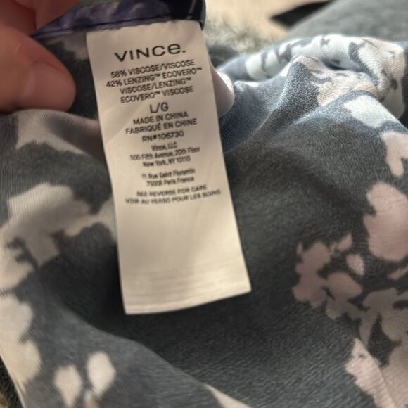 Vince Coastal Painted Bouquet Floral Satin Wrap Dress L - Picture 8 of 8